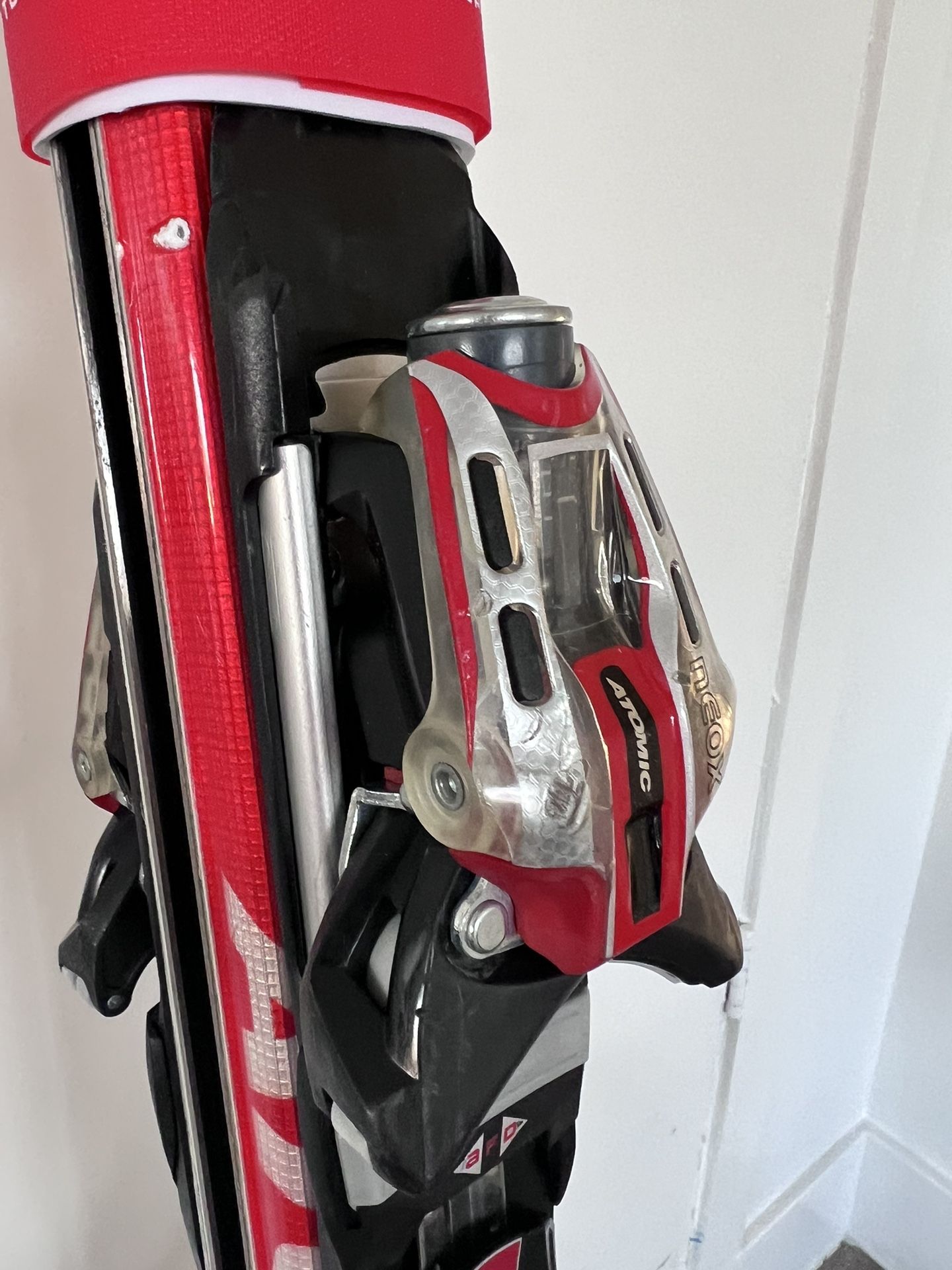 Atomic Izor 9.7 Nano Frame Skis 168 Cm for Sale in Los Angeles, CA