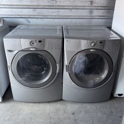 Gray Whirlpool Washer And Gas Dryer Matching Set