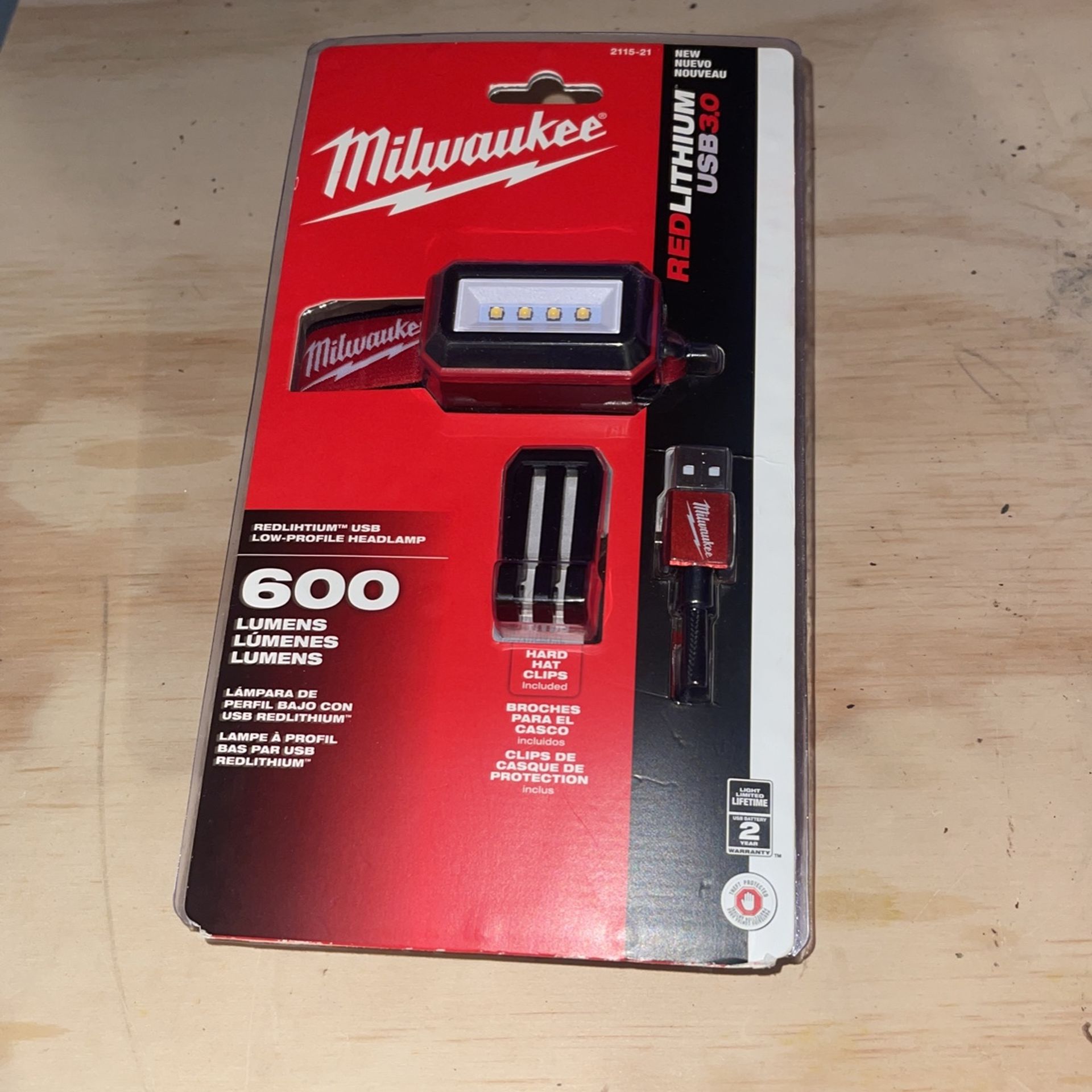 Milwaukee USB Hard Hat Head 600 Lumens Lamp