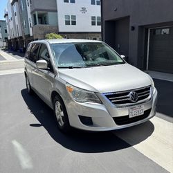 2010 Volkswagen Routan