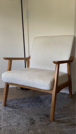 Karl Home Mid-Century Accent Teddy Chair – Cream Bouclé & Solid Wood – Like New