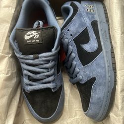 Nike SB Dunk Low Supreme Ocean Fog Size 8.5 Tried On