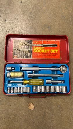 21-Piece Ratchet Socket Set