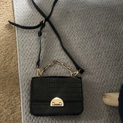 A Black Fashionable Bag