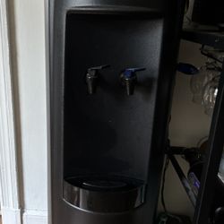 Water Cooler And Dispenser