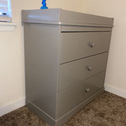 Delta grey dresser