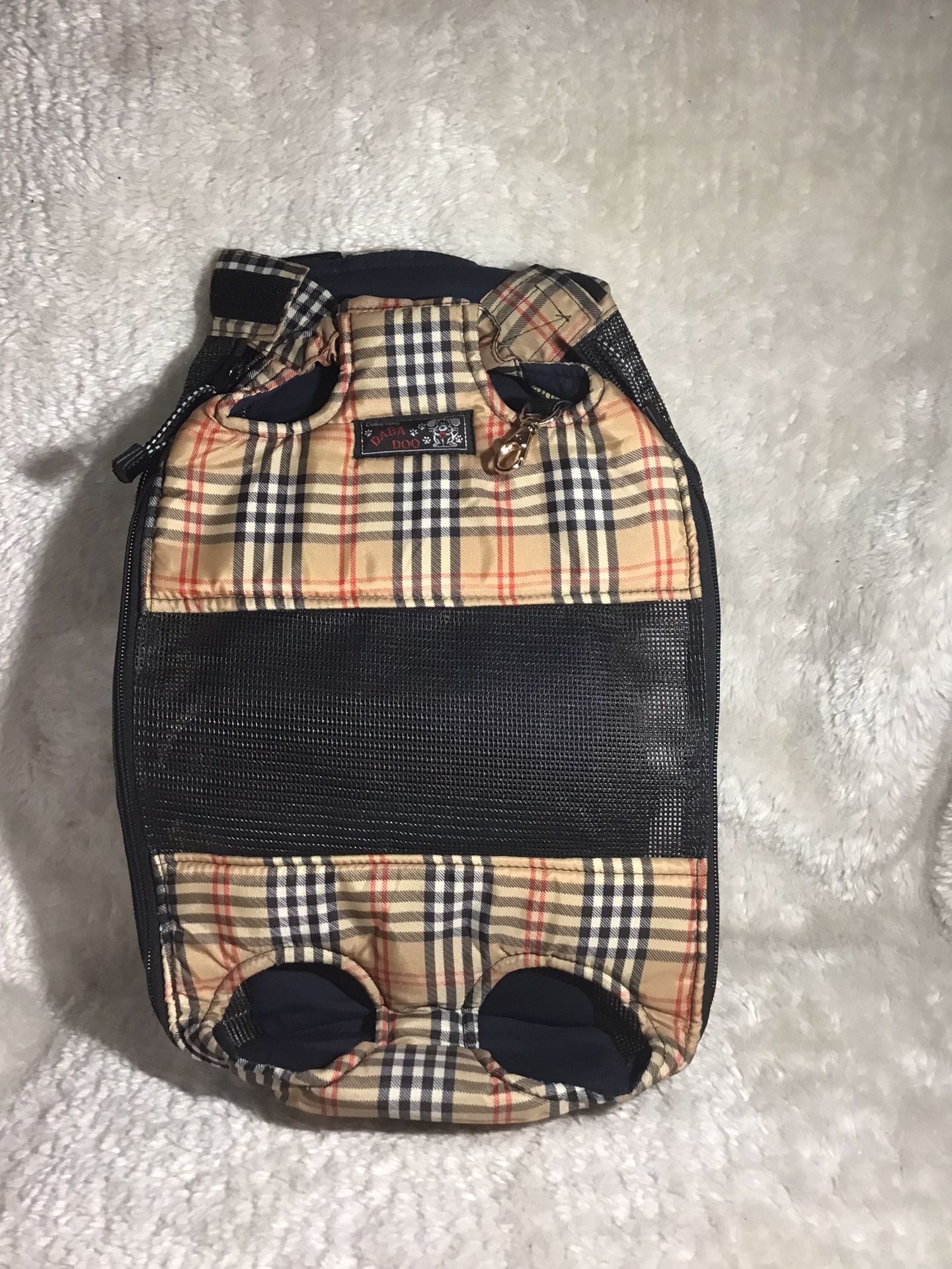 DABA DOO PLAID PET BACKPACK DOG CARRIER SMALL DOG NEVER BEEN USE 