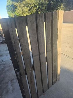 Free wooden pallets  3 available different sizes