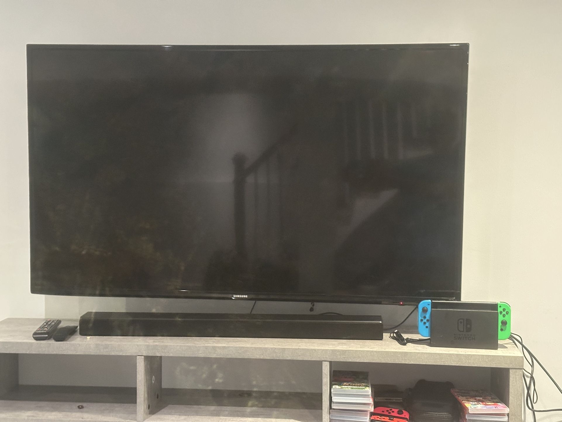 55” Samsung LED Smart Hub TV