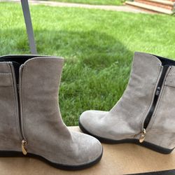 Women’s Wedge Boots Size 7.5 (US)
