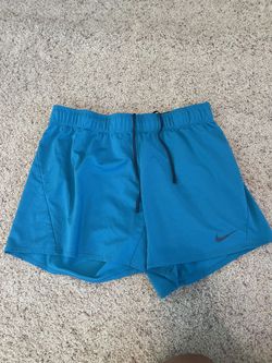 nike women’s shorts
