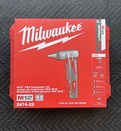 Milwaukee 2474-22 M12 12-Volt PEX Expansion Tool Kit with Hard Case