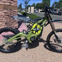 SURRON LIGHT BEE X WITH SUPERMOTOS