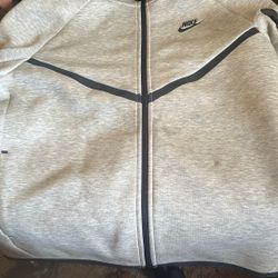 Nike Tech 