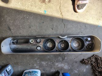 1(contact info removed) Chevelle Malibu instrument cluster