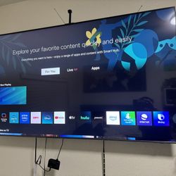 Samsung QLED 65 Inch TV Like New