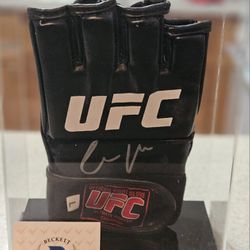 Coner McGregor Signed UFC Glove