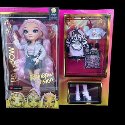 2022 RAINBOW HIGH RAINBOW VISION ROYAL THREE SEMI FINALIST MINNIE CHOI DOLL