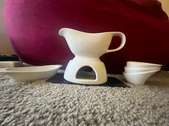 White Ceramic Gravy Boat with Warmer Stand Set