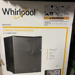 Mini Fridge 
