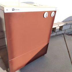 70's Maytag ,Working  , Mini , Roll able Washer 