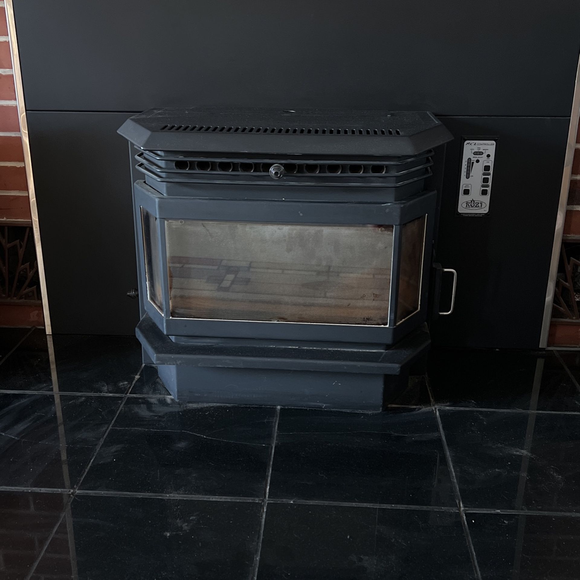 Kozi Baywin Pellet Stove Insert for Sale in Meriden, CT - OfferUp