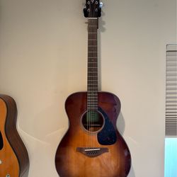 Acoustic Guitar ~ Yamaha FS800