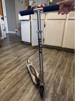 Razor scooter
