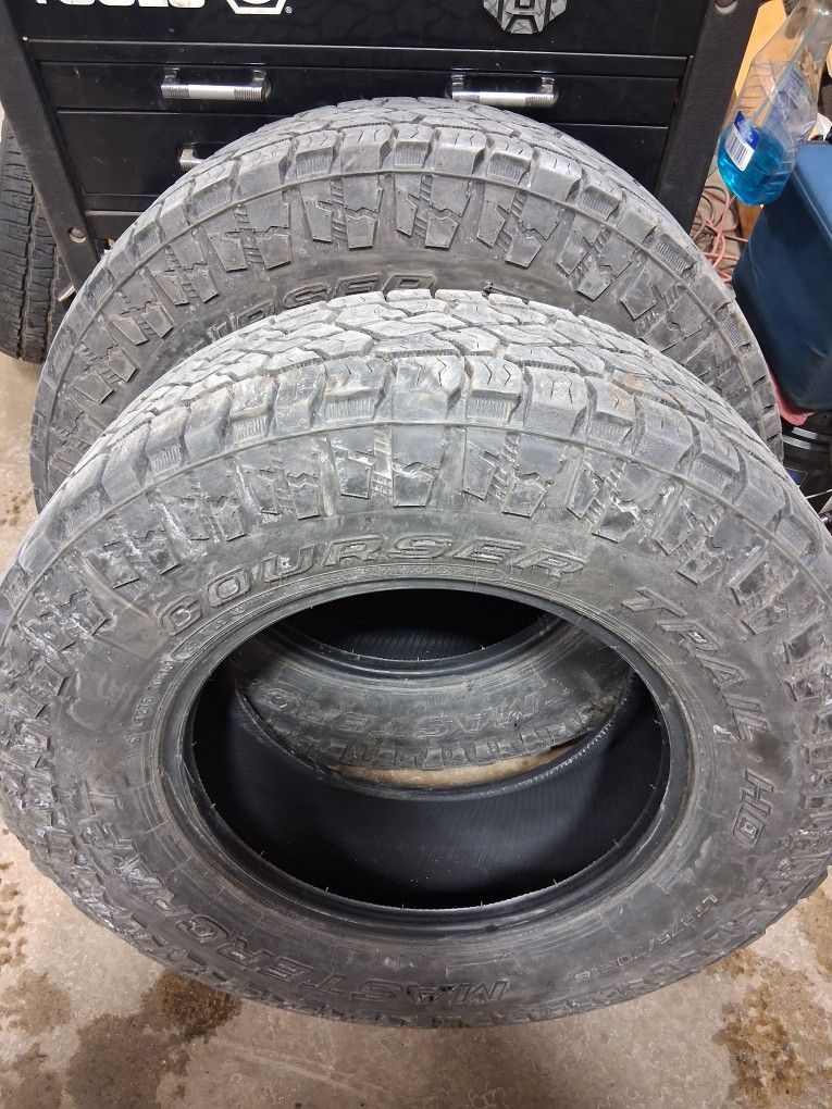 2 MASTERCRAFT TIRES