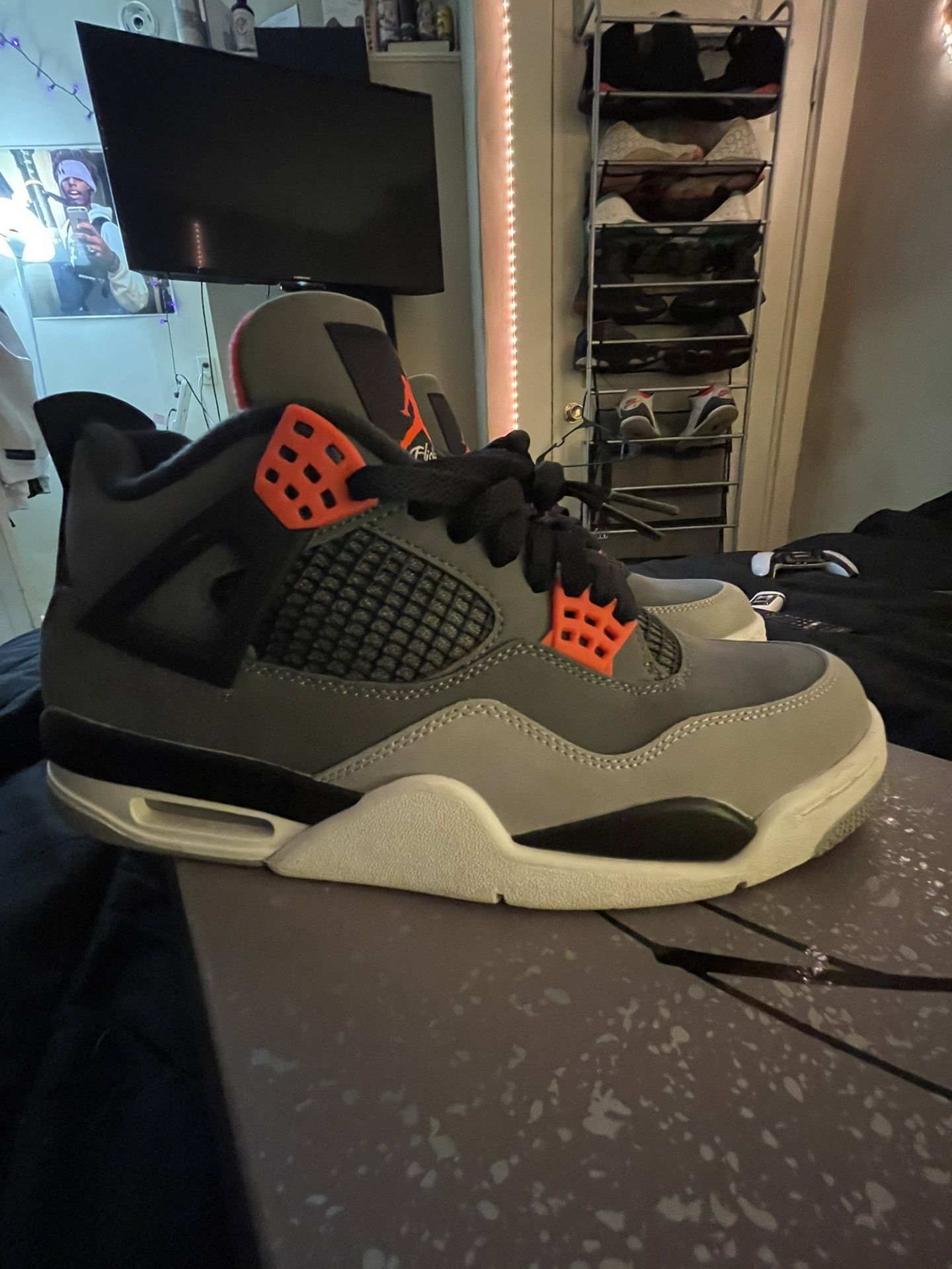 Jordan Retro 4  ‘Infrared’ Size 9.5