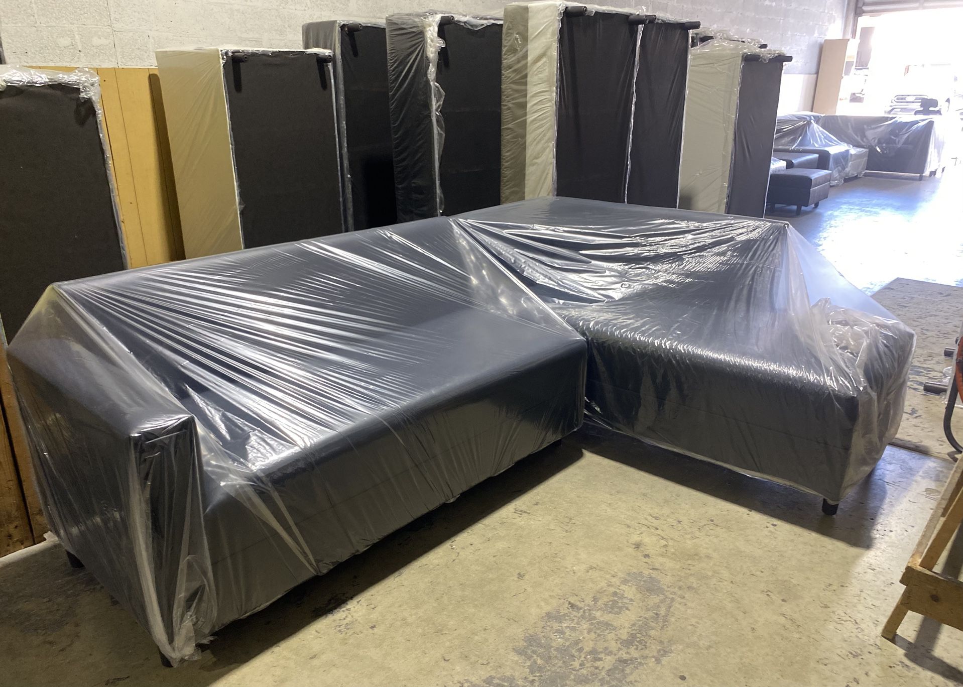 New Sectional Sofa Ready For Pick Up O Delivery