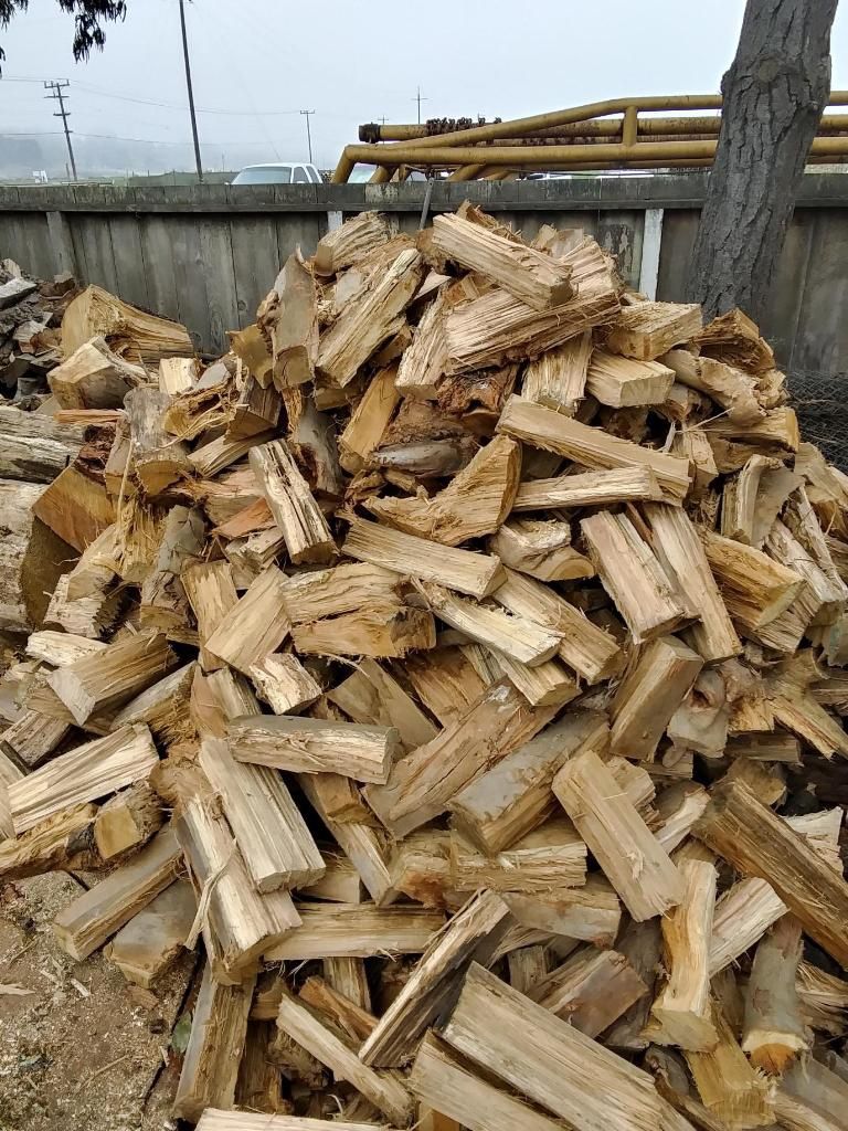 Firewood Eucalyptus And Oak $350/$450 a Cord