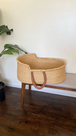 Design Dua Moses basket