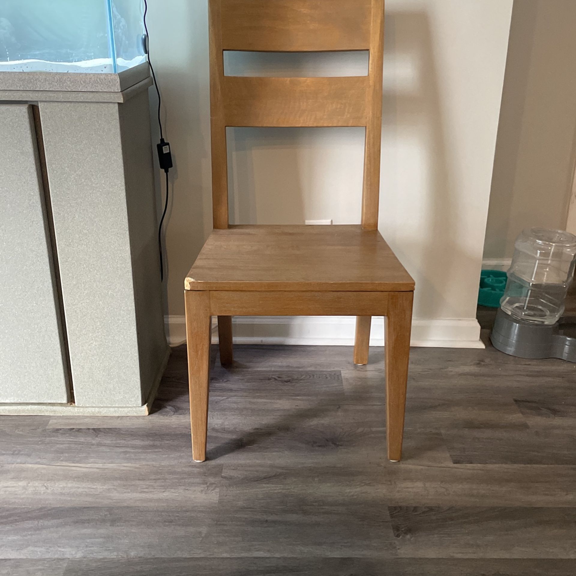 2 wood Chairs
