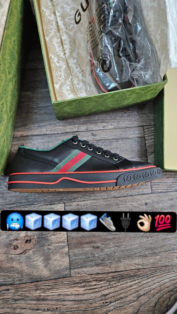 Gucci Black 77 Lowtops