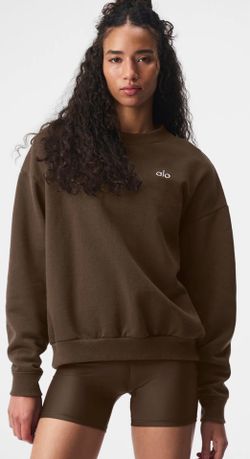 ALO Accolade Crew Neck Pullover & Sweatpants