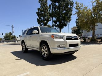 2011 Toyota 4Runner SR5 - 155K Miles - Clean title - Free Warranty!!!