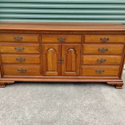 Vintage Thomasville Solid Cherry 12 Drawer Dresser