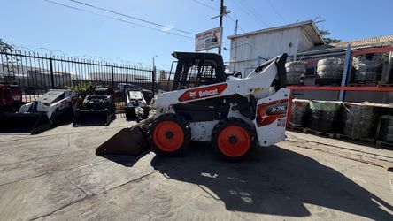 2020 Bobcat S76 skid steer