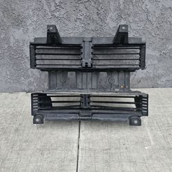 Ford Mustang 2018 2019 2020 2021 2022 2023 Radiator Ac CondenSer Active Shutter Air Duct Buffle