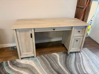Sauder Computer Desk — Edge Water, Like New