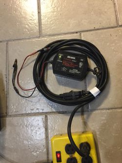 12V 1.5 Amp Automatic On Board Charger. I IGNORE LOW BALLERS. MUST PICK UP ,NO HOLDS. FIRST COME FIRST SERVE.