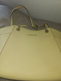 Michael kors purse
