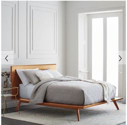 WEST ELM MID CENTURY PLATFORM BED KING (WALNUT)