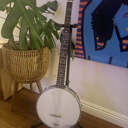 Banjo + Stand
