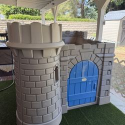 Little Tikes Vintage Castle Playhouse