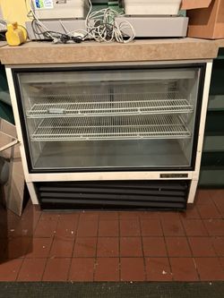 Refrigerated Display Case