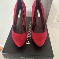 BCBGeneration holiday red 3 1/2 inch high heels size 6 