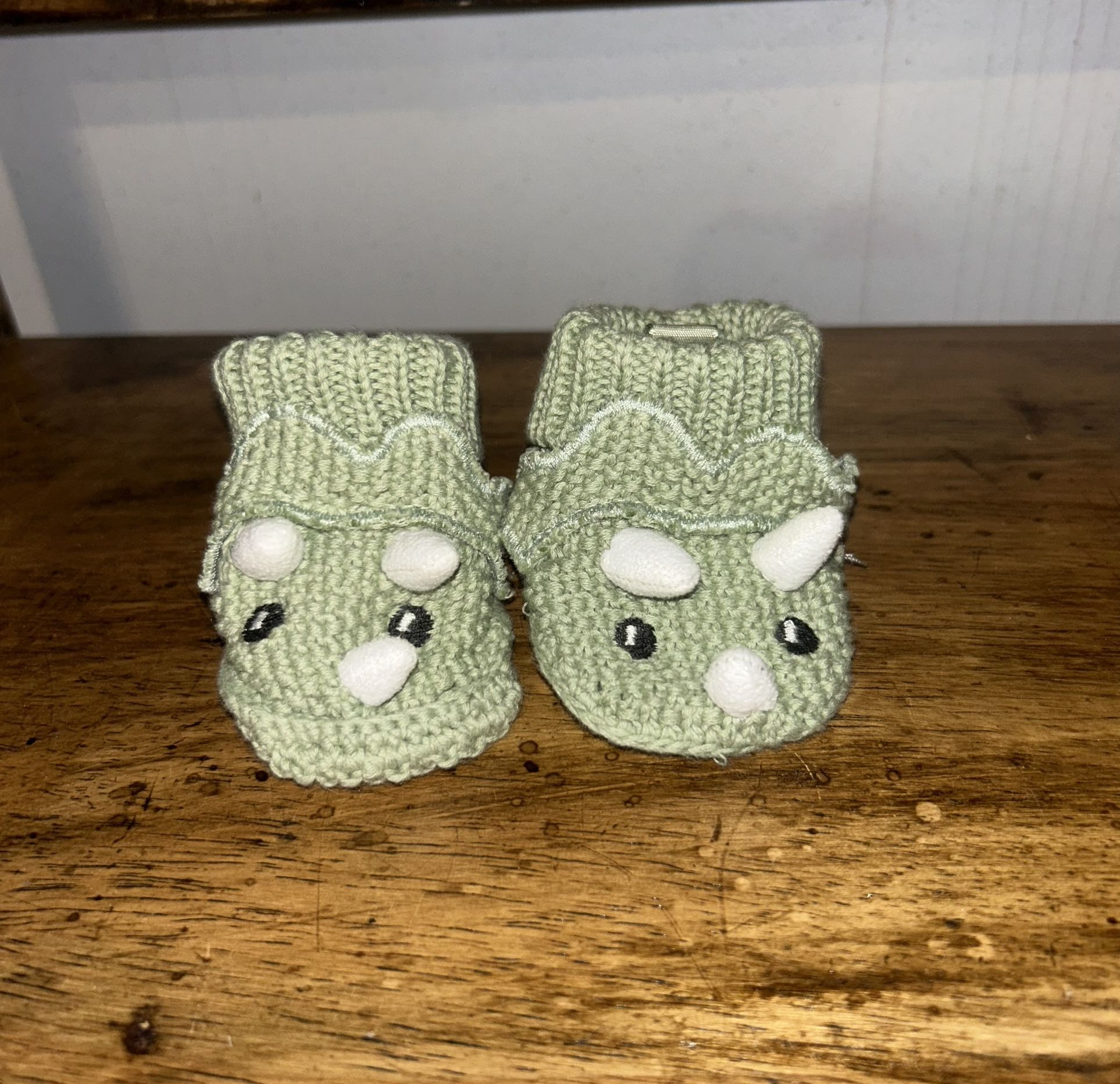 Newborn Baby Dinosaur Slip On Green Crochet Shoes