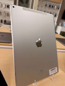 iPad 12.9 1st Gen 128GB cellular Silver